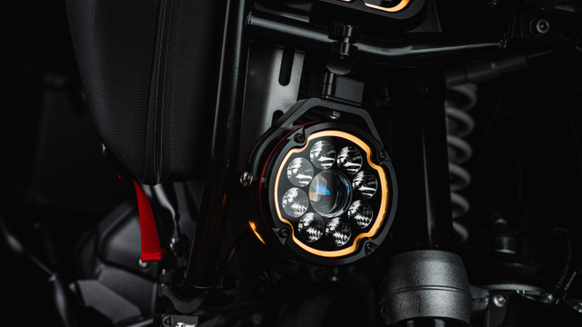 J9S Spotlight